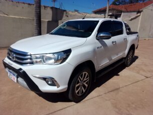 Foto 1 - Toyota Hilux Cabine Dupla Hilux 2.8 TDI SRX CD 4x4 (Aut) automático