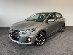 Foto 1 - Chevrolet Onix Onix 1.0 LT manual