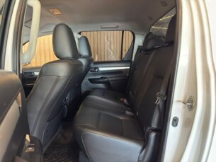 Foto 4 - Toyota Hilux Cabine Dupla Hilux 2.8 TDI SRX CD 4x4 (Aut) automático