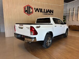 Foto 6 - Toyota Hilux Cabine Dupla Hilux 2.8 TDI SRX CD 4x4 (Aut) automático