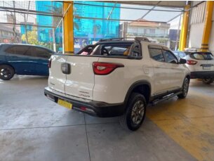 Foto 3 - Fiat Toro Toro 1.8 Endurance (Aut) automático