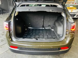 Foto 15 - Jeep Compass Compass 2.0 Sport (Aut) automático