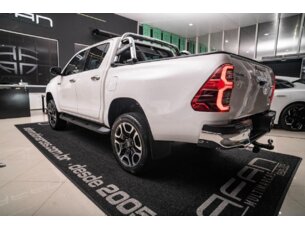 Foto 3 - Toyota Hilux Cabine Dupla Hilux 2.7 CD SR automático