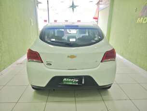 Foto 5 - Chevrolet Onix Onix 1.0 LT SPE/4 manual