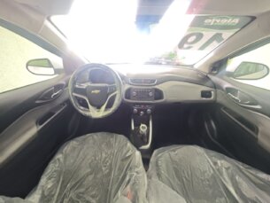 Foto 7 - Chevrolet Onix Onix 1.0 LT SPE/4 manual