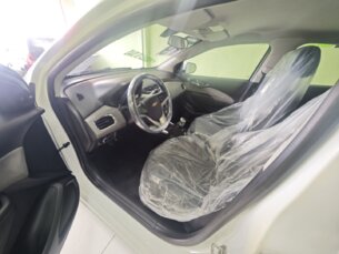 Foto 8 - Chevrolet Onix Onix 1.0 LT SPE/4 manual