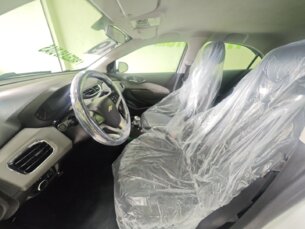 Foto 9 - Chevrolet Onix Onix 1.0 LT SPE/4 manual