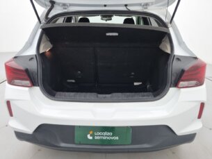 Foto 9 - Chevrolet Onix Onix 1.0 Turbo LT manual