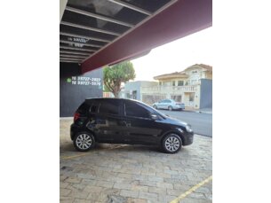Foto 2 - Volkswagen Fox Fox 1.0 VHT (Flex) 4p manual