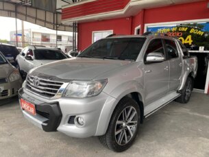 Foto 1 - Toyota Hilux Cabine Dupla Hilux 2.7 4x4 CD STD (Flex) automático
