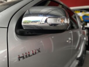 Foto 3 - Toyota Hilux Cabine Dupla Hilux 2.7 4x4 CD STD (Flex) automático