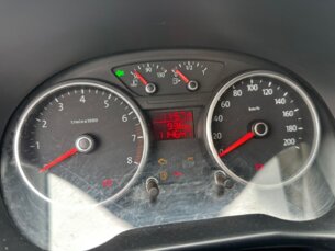 Foto 2 - Volkswagen Voyage Voyage 1.0 Total Flex manual