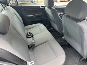 Foto 4 - Volkswagen Voyage Voyage 1.0 Total Flex manual