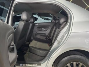 Foto 7 - Volkswagen Voyage Voyage (G6) 1.0 TEC Total Flex manual