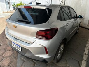Foto 12 - Chevrolet Onix Onix 1.0 LT R7H automático