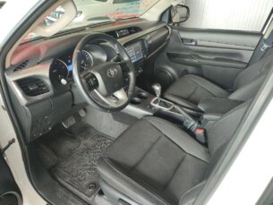 Foto 6 - Toyota Hilux Cabine Dupla Hilux 2.8 TDI CD SR 4x4 (Aut) automático