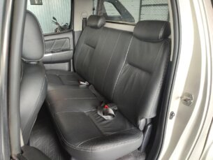 Foto 8 - Toyota Hilux Cabine Dupla Hilux 3.0 TDI 4x4 CD SRV (Aut) automático