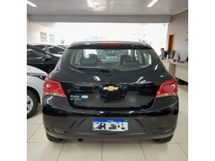 Foto 4 - Chevrolet Onix Onix 1.4 Advantage SPE/4 (Aut) automático