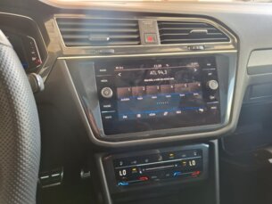 Foto 10 - Volkswagen Tiguan Tiguan Allspace 2.0 TSI R-Line automático