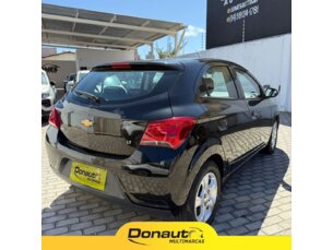 Foto 9 - Chevrolet Onix Onix 1.4 LT SPE/4 manual