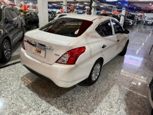 Foto 5 - NISSAN Versa Versa V-Drive 1.6 Plus CVT automático