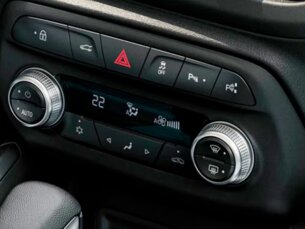 Foto 7 - Chevrolet Onix Onix 1.0 Turbo RS (Aut) automático