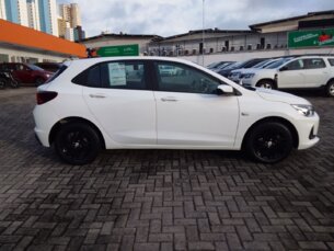 Foto 6 - Chevrolet Onix Onix 1.0 LT manual