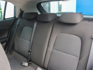 Foto 6 - Chevrolet Onix Onix 1.0 LT manual