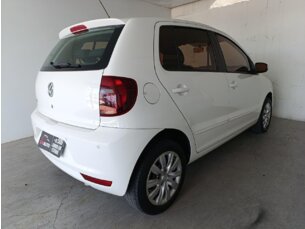 Foto 7 - Volkswagen Fox Fox 1.0 TEC (Flex) 4p manual