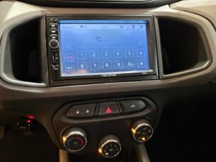 Foto 10 - Chevrolet Onix Onix 1.0 LT SPE/4 manual