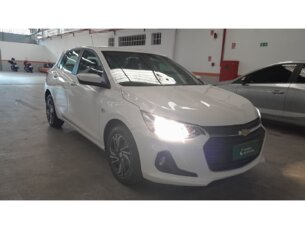 Foto 3 - Chevrolet Onix Onix 1.0 LT manual