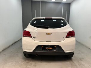 Foto 5 - Chevrolet Onix Onix 1.4 LT SPE/4 manual