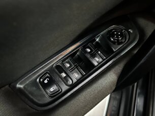 Foto 9 - Fiat Toro Toro Freedom 1.8 AT6 4x2 (Flex) automático