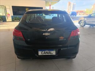 Foto 6 - Chevrolet Onix Onix 1.4 LT SPE/4 manual