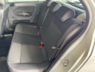 Foto 9 - Volkswagen Gol Gol 1.0 manual