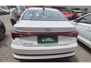Foto 6 - Hyundai HB20S HB20S 1.0 Comfort Plus manual