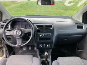 Foto 8 - Volkswagen Fox Fox 1.0 TEC (Flex) 4p manual