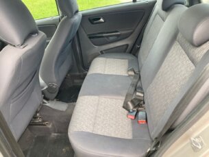 Foto 10 - Volkswagen Fox Fox 1.0 TEC (Flex) 4p manual