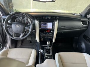 Foto 6 - Toyota SW4 SW4 2.8 TDI Diamond 7L 4WD automático