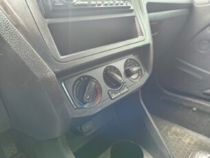 Foto 8 - Volkswagen Voyage Voyage 1.6 automático