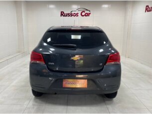 Foto 5 - Chevrolet Onix Onix 1.0 LT SPE/4 manual