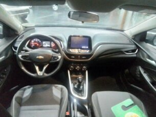 Foto 9 - Chevrolet Onix Onix 1.0 Turbo LT manual