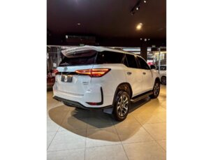 Foto 9 - Toyota SW4 SW4 2.8 TDI SRX Platinum 7L 4x4 4wd (Aut) automático