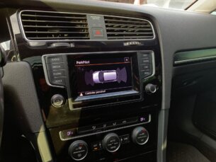 Foto 10 - Volkswagen Golf Golf 1.4 TSi BlueMotion Tech. DSG Highline automático