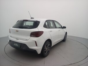 Foto 5 - Chevrolet Onix Onix 1.0 LT manual