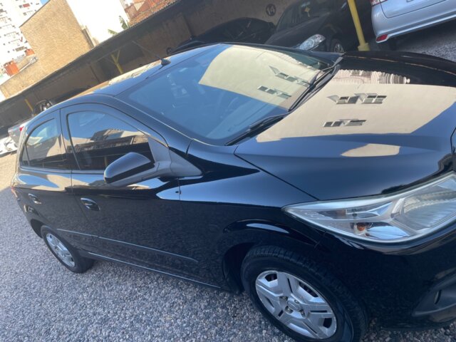 Foto 4 - Chevrolet Onix 1.0 LT SPE/4 2013