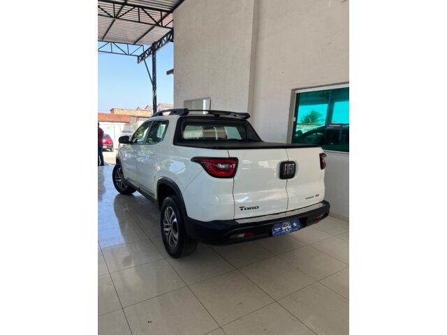 Foto 9 - Fiat Toro Volcano 2.0 diesel AT9 4x4 2019