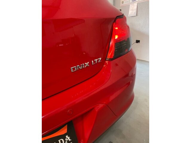 Foto 9 - Chevrolet Onix 1.4 LTZ SPE/4 (Aut) 2014