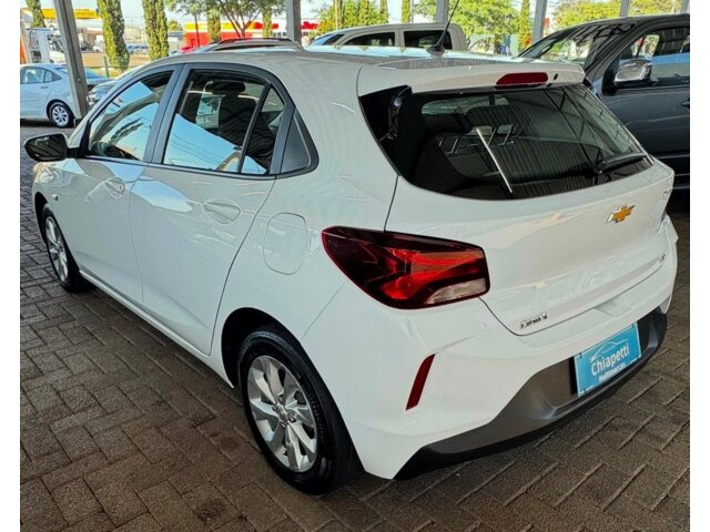 Foto 2 - Chevrolet Onix 1.0 Turbo LT (Aut) 2023