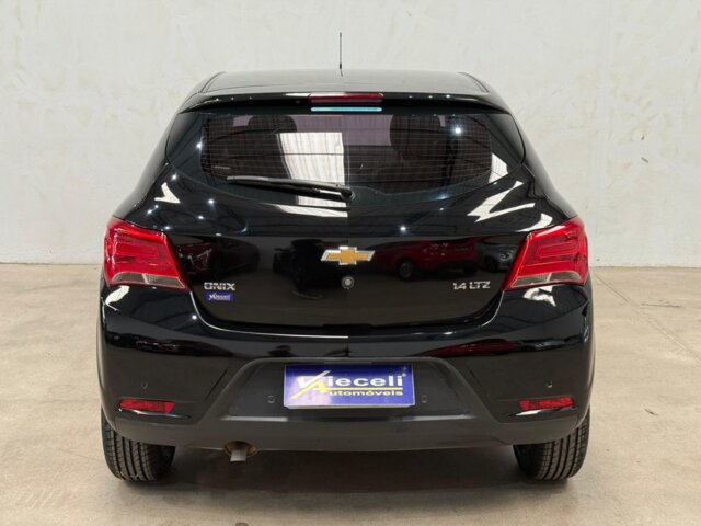 Foto 6 - Chevrolet Onix 1.4 LTZ SPE/4 2018